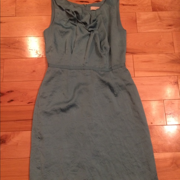Ann Taylor Dresses & Skirts - HUGE CLEAROUT Ann Taylor Loft dress size 4